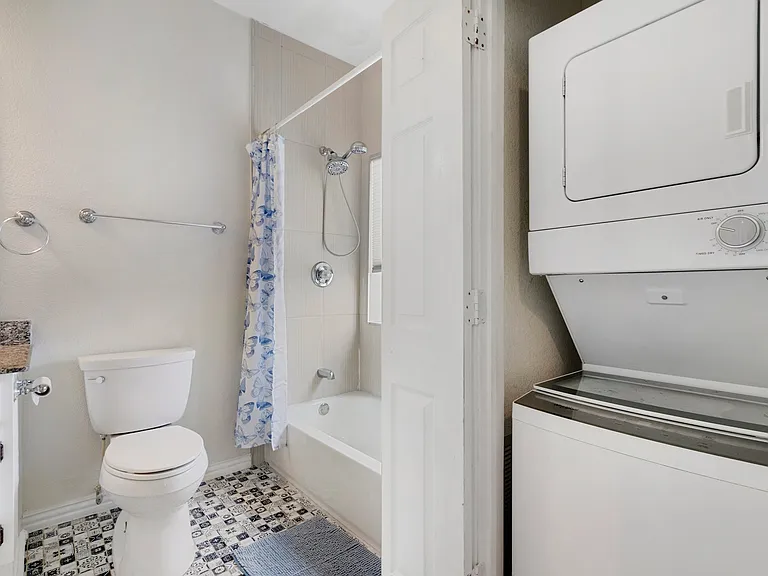 4800 W Lovers Ln #515 — Photo 29