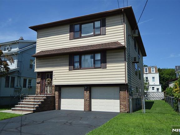 2nd image of 153 Berger St
