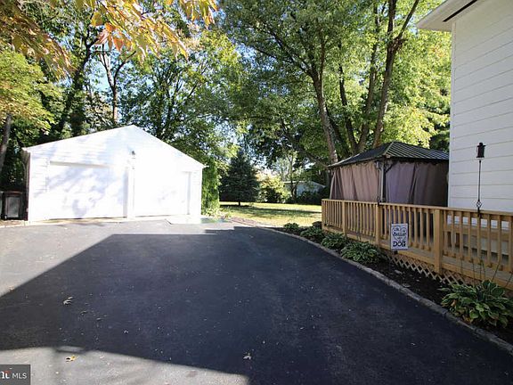 4th image of 4222 Ardmore Pl