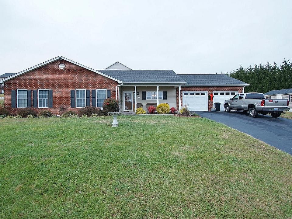 1st image of 94 Audrey Dr