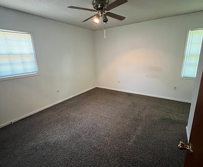 1120 Ohio St — Photo 10