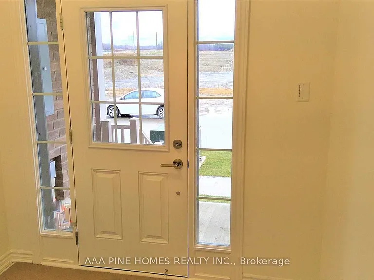 61 Laing Dr — Photo 9