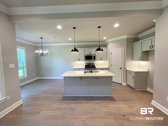 2nd image of 1428 Fenton Cir