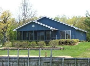 5422 Souix Rd, Pentwater, MI 49449