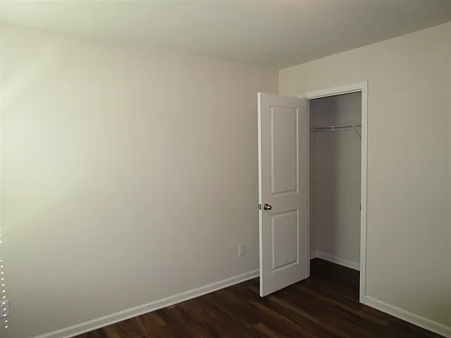 223 Maxton Ave — Photo 11