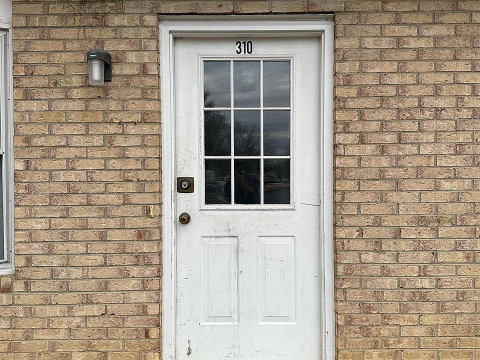 1st image of 310 Broce Dr #1