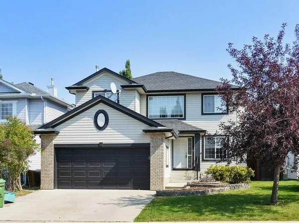 6 SW Royal Birkdale Ct NW, Calgary, AB T3G 5R5
