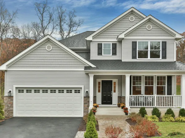 32 North Ridge Rd, Mahopac, NY 10541