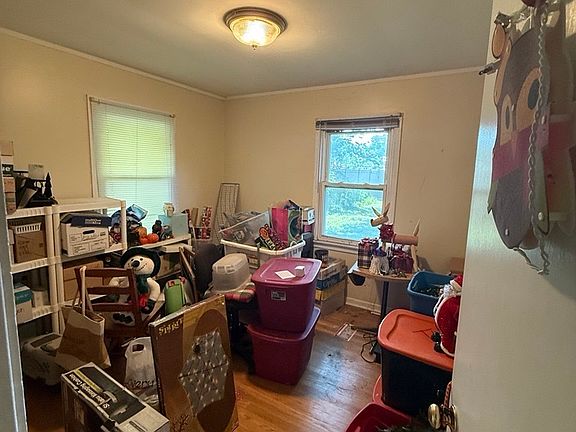5th image of 7301 W 113th St