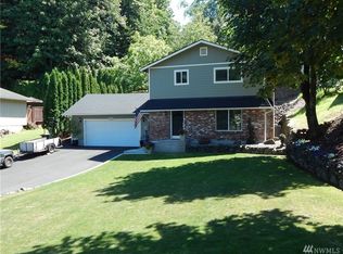 102 Canyon View Dr, Longview, WA 98632