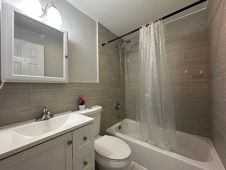 6424 Marsden St #3 — Photo 9