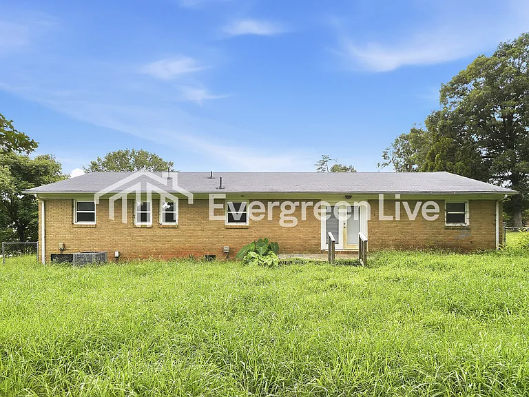3402 Cinderella Dr — Photo 10