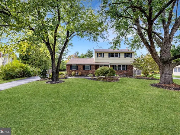 46 Hickory Ln, Chalfont, PA 18914