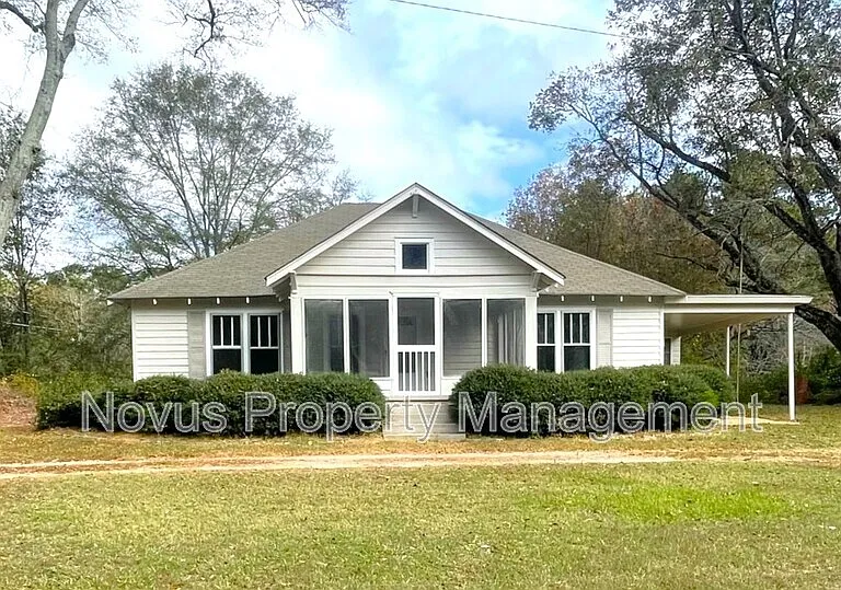 586 McKenzie Bridge Rd — Photo 1