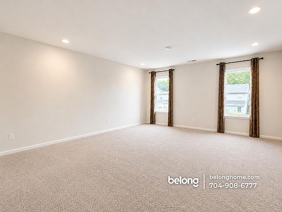 5th image of 7004 Maple Run Cir