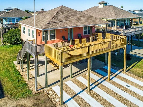 2nd image of 873 Gulfview Dr