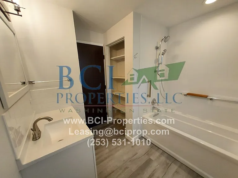 8811 Forest Ave SW — Photo 22