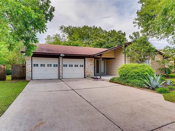 2nd image of 2608 Aldford Dr