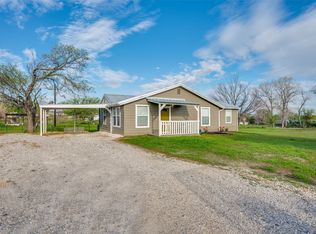 611 Harms Dr, Springtown, TX 76082