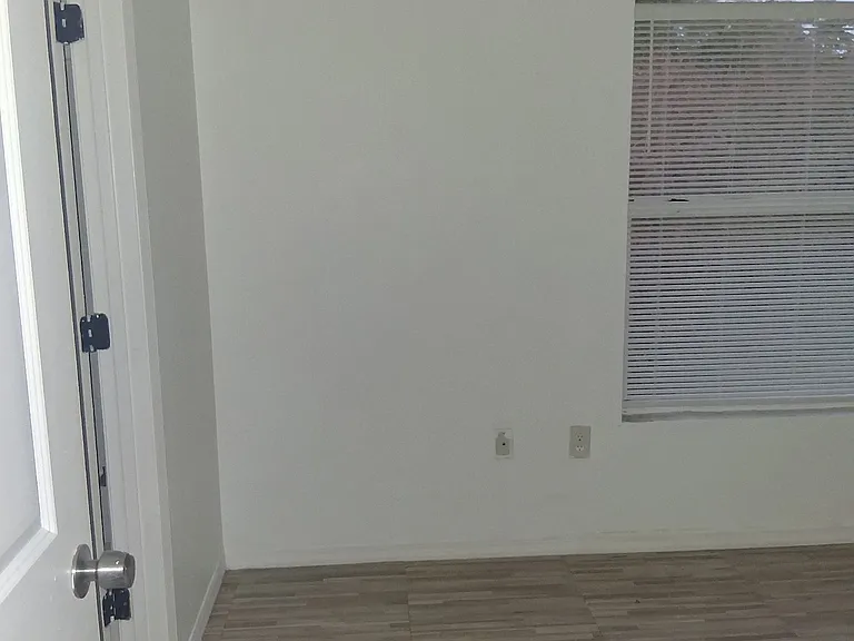 1205 Pleasant Oaks Ct #1205 — Photo 15
