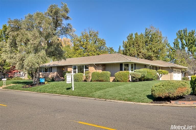 1st image of 730 Estates Dr