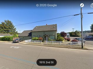 1512 2nd St, Florence, OR 97439