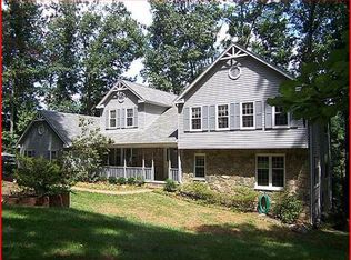 1637 Montmorency Dr, Vienna, VA 22182