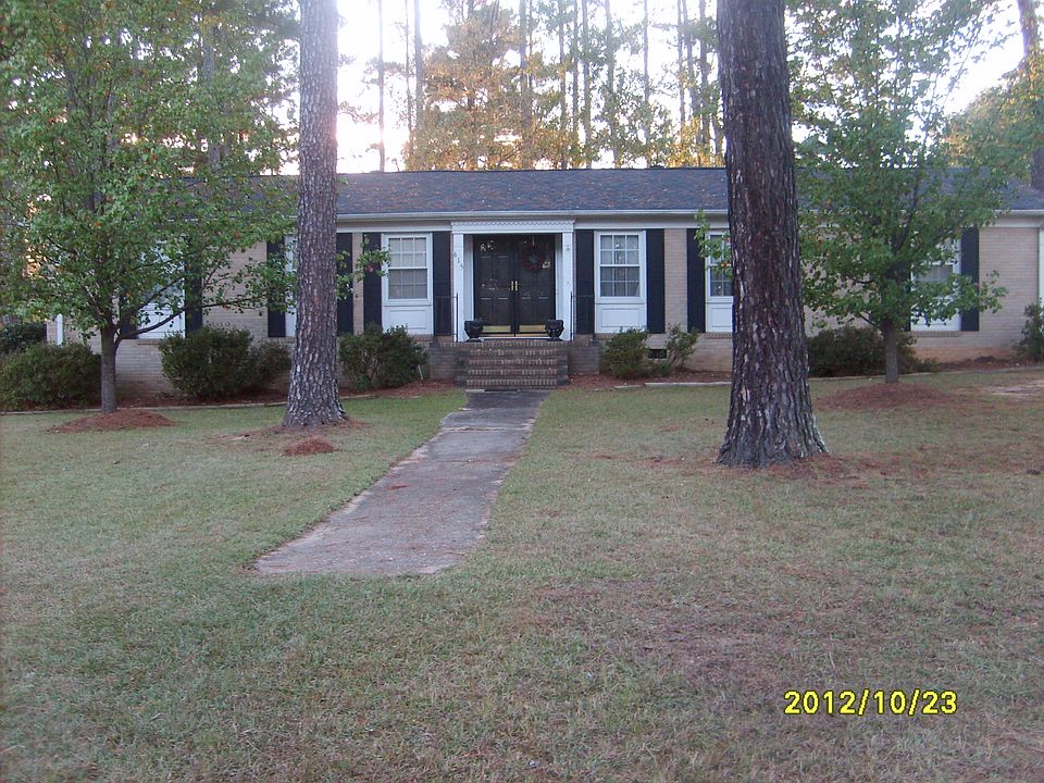 615 McDowell Drive