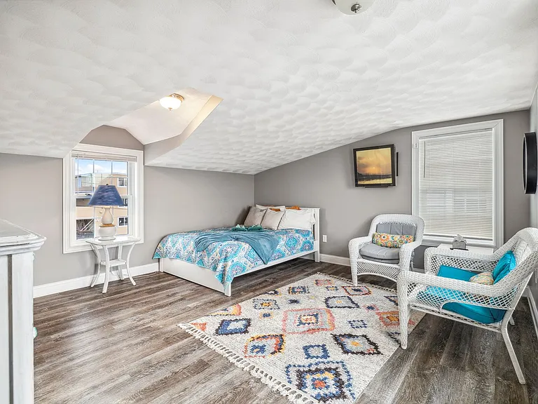 70 Brissette Ave — Photo 9