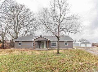 9350 Leisure Ln, Marion, IL 62959