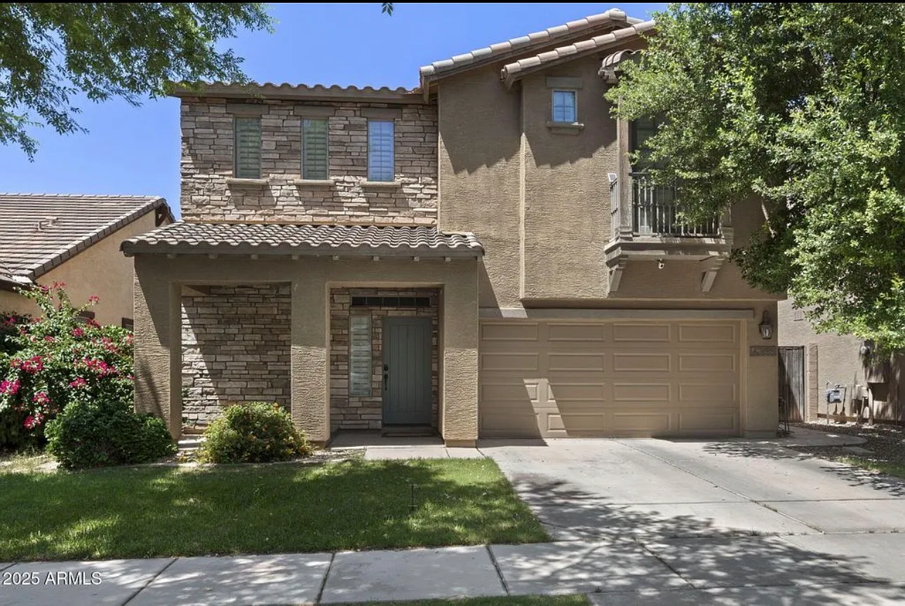 4 bed, 2195 sqft, $3,600 — Photo 1