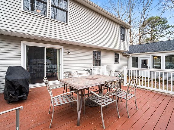 5th image of 713 Nacote Creek Pl