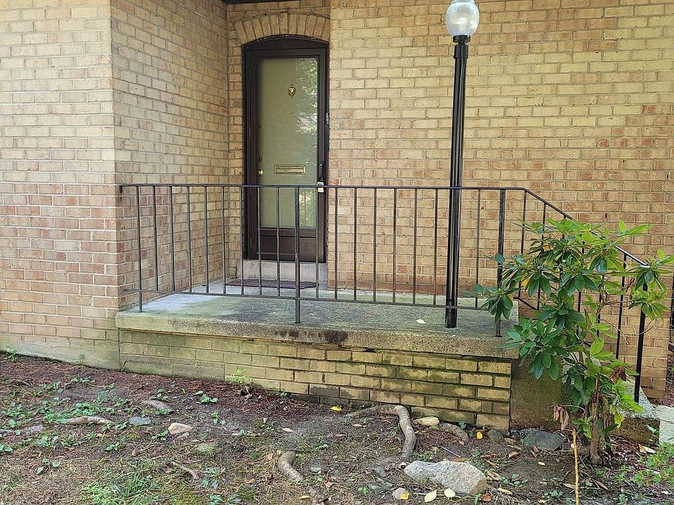 1st image of 7905 Schuyler Ct