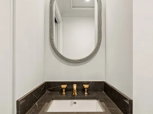 301 Park Avenue image 7 of 11