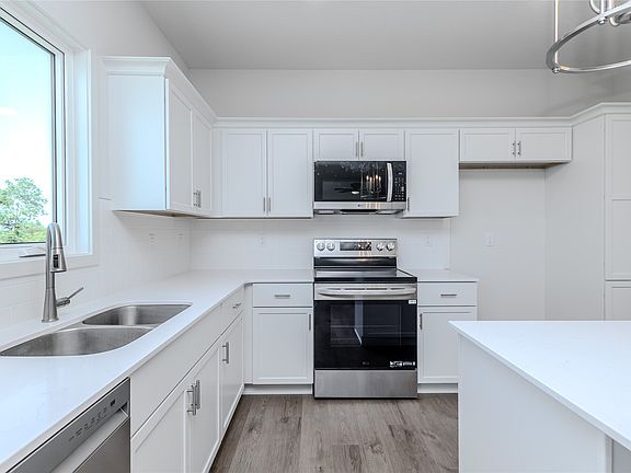 4th image of 1835 Gordon Ct
