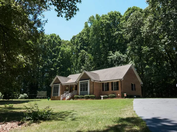 946 Cooke Rd, Louisburg, NC 27549