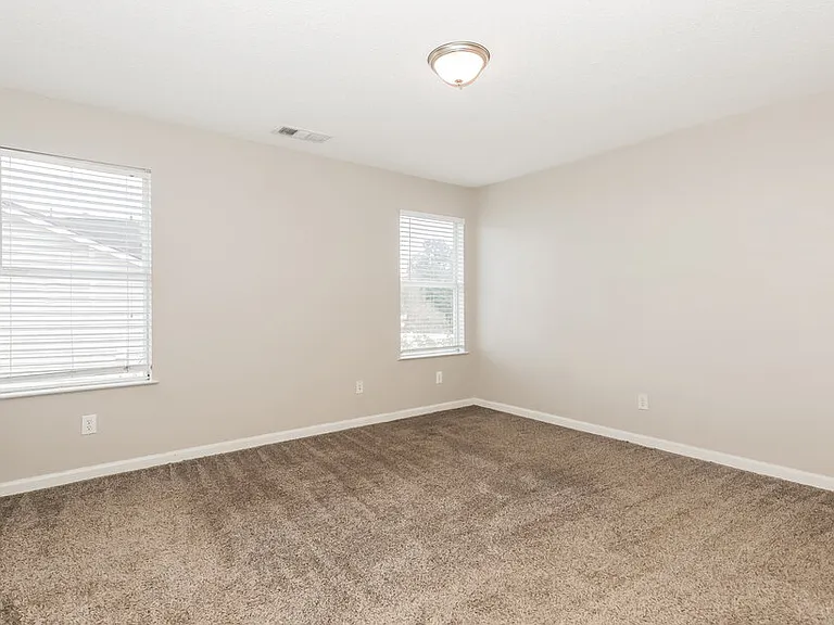 1607 Thornwick Trce — Photo 15