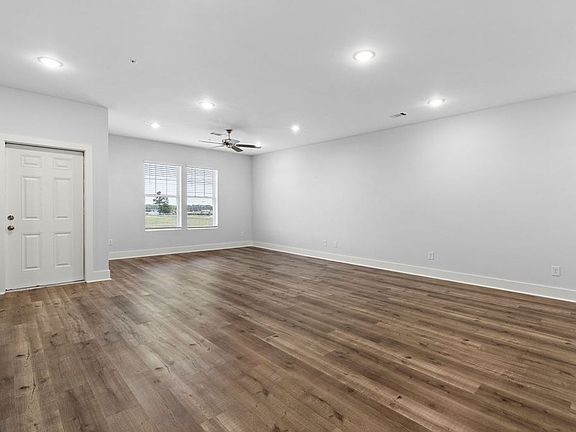 5th image of 337 Airport Rd #144