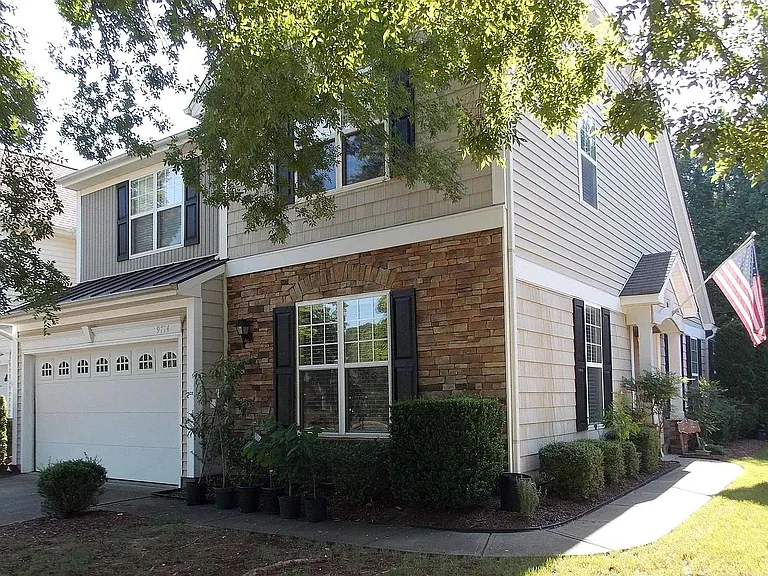 9714 Renfield Dr — Photo 1