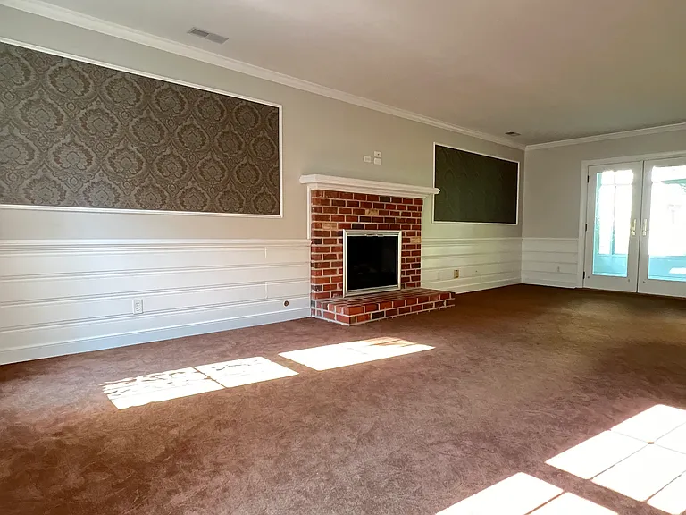 331 Glenpark Ln — Photo 34