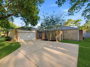 15826 Dunmoor Dr, Houston, TX 77059
