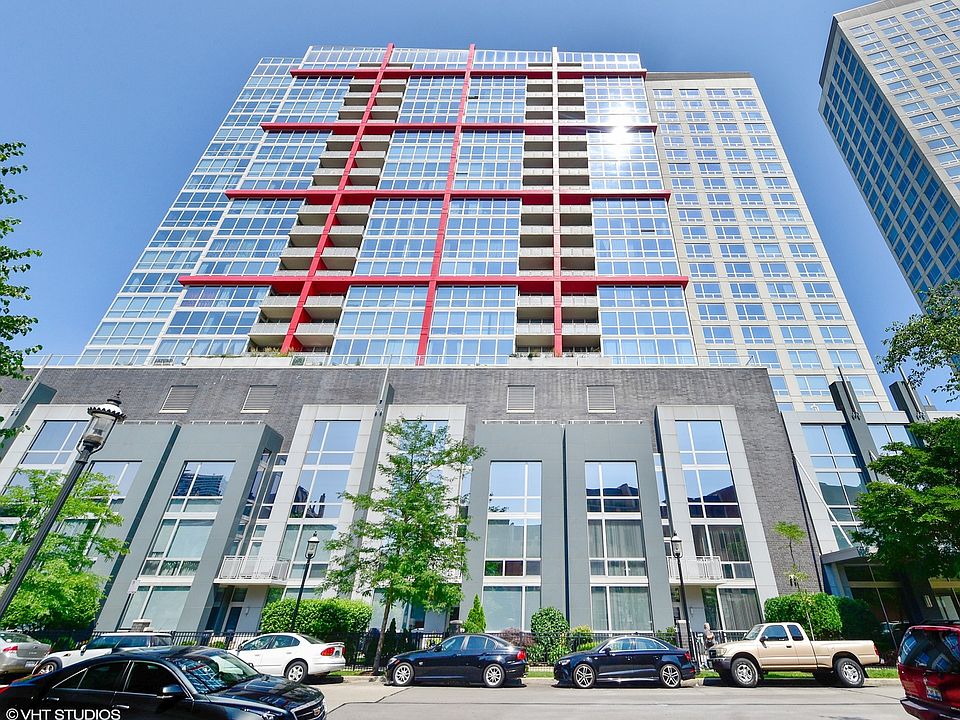 1st image of 1841 S Calumet Ave APT 811