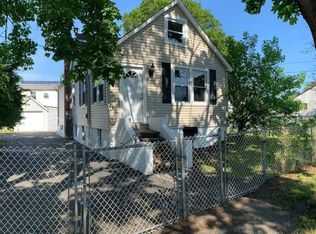202 14th Ave, West Babylon, NY 11704
