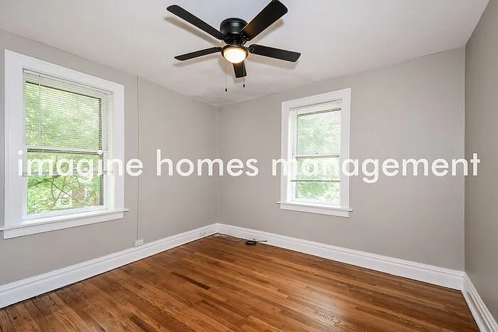 4547 Flora Ave #2W — Photo 10