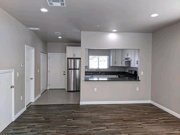 4th image of 7308 Hyatt St #7308