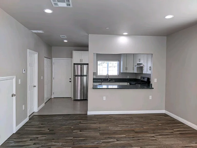 7308 Hyatt St #7308 — Photo 4