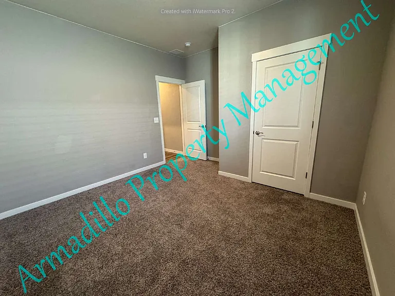 1902 Thundercloud Dr — Photo 16
