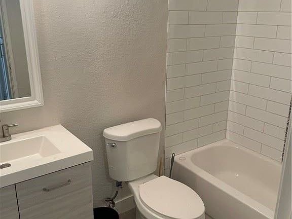 4th image of 3921 Jontue St