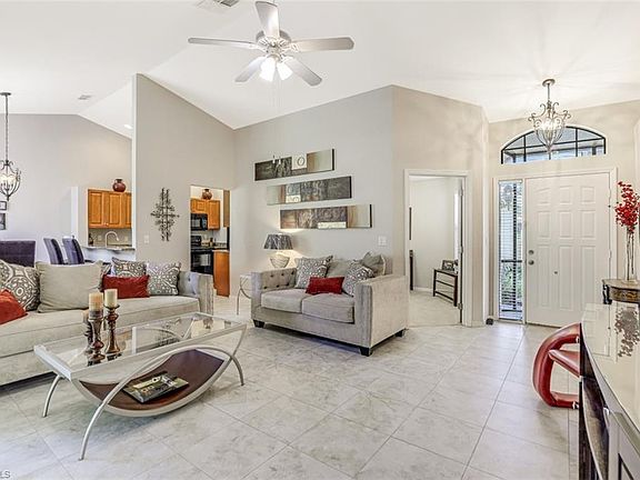 4th image of 12807 Maiden Cane Ln