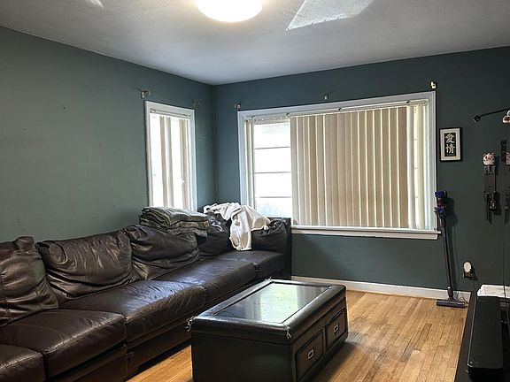 3rd image of 6609 Carolina Ave